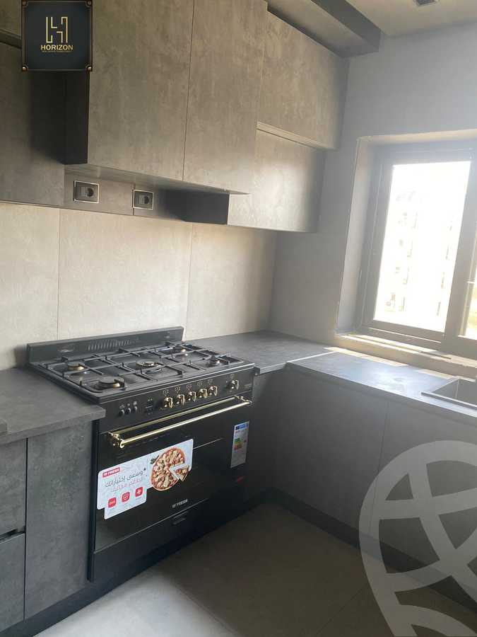 https://aqarmap.com.eg/en/listing/4155553-for-rent-cairo-new-cairo-compounds-mountain-view-hyde-park