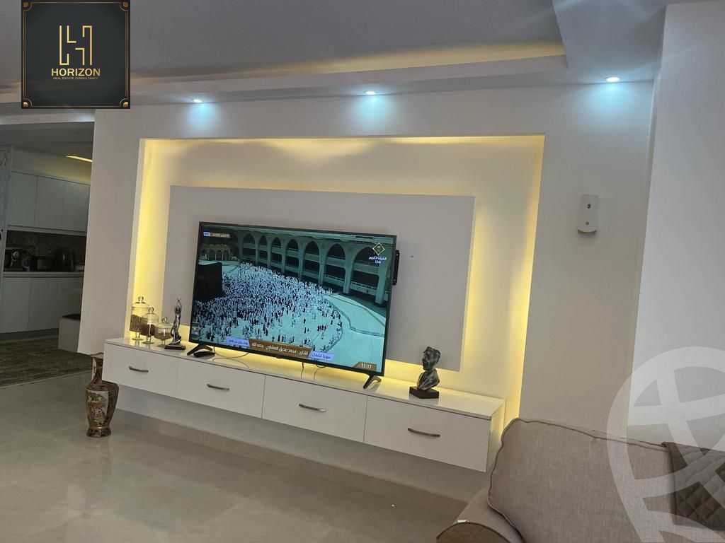 https://aqarmap.com.eg/en/listing/4157974-for-sale-cairo-new-cairo-compounds-the-square