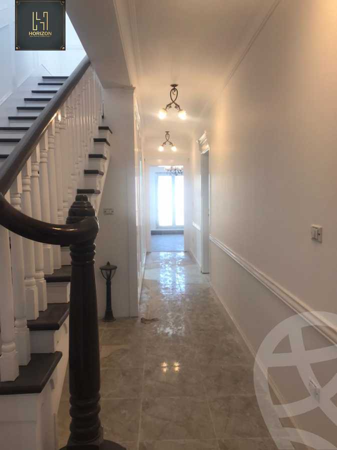 https://aqarmap.com.eg/en/listing/4168390-for-sale-cairo-new-cairo-compounds-mountain-view-hyde-park
