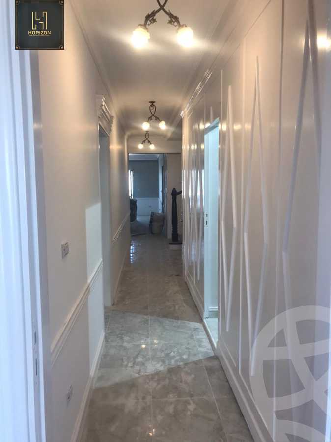 https://aqarmap.com.eg/en/listing/4168390-for-sale-cairo-new-cairo-compounds-mountain-view-hyde-park