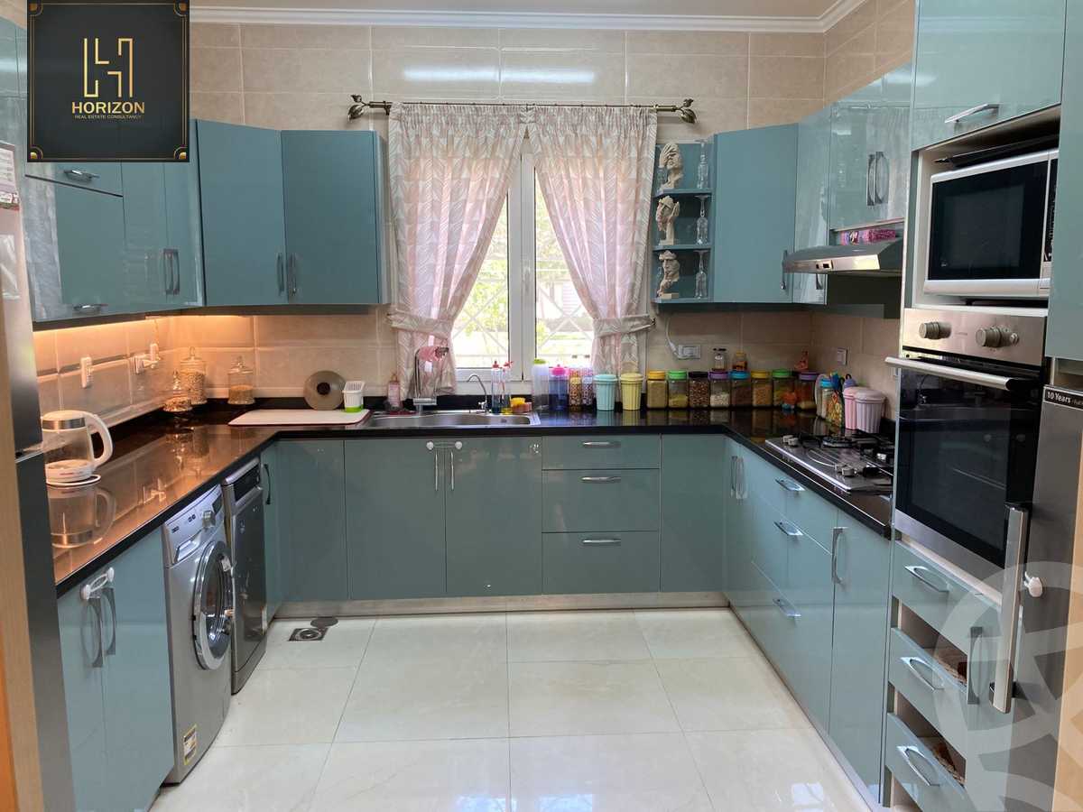 https://aqarmap.com.eg/en/listing/4169770-for-sale-cairo-new-cairo-compounds-mountain-view-hyde-park