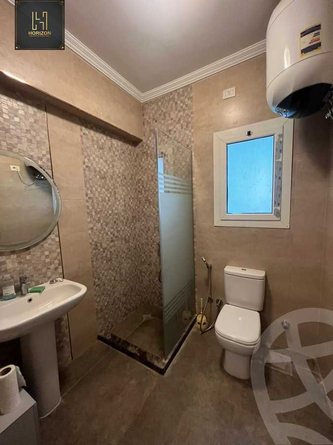 https://aqarmap.com.eg/en/listing/4170529-for-rent-cairo-new-cairo-compounds-mountain-view-hyde-park