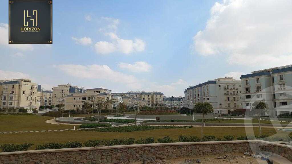 https://aqarmap.com.eg/en/listing/4173575-for-sale-cairo-new-cairo-compounds-mountain-view-hyde-park