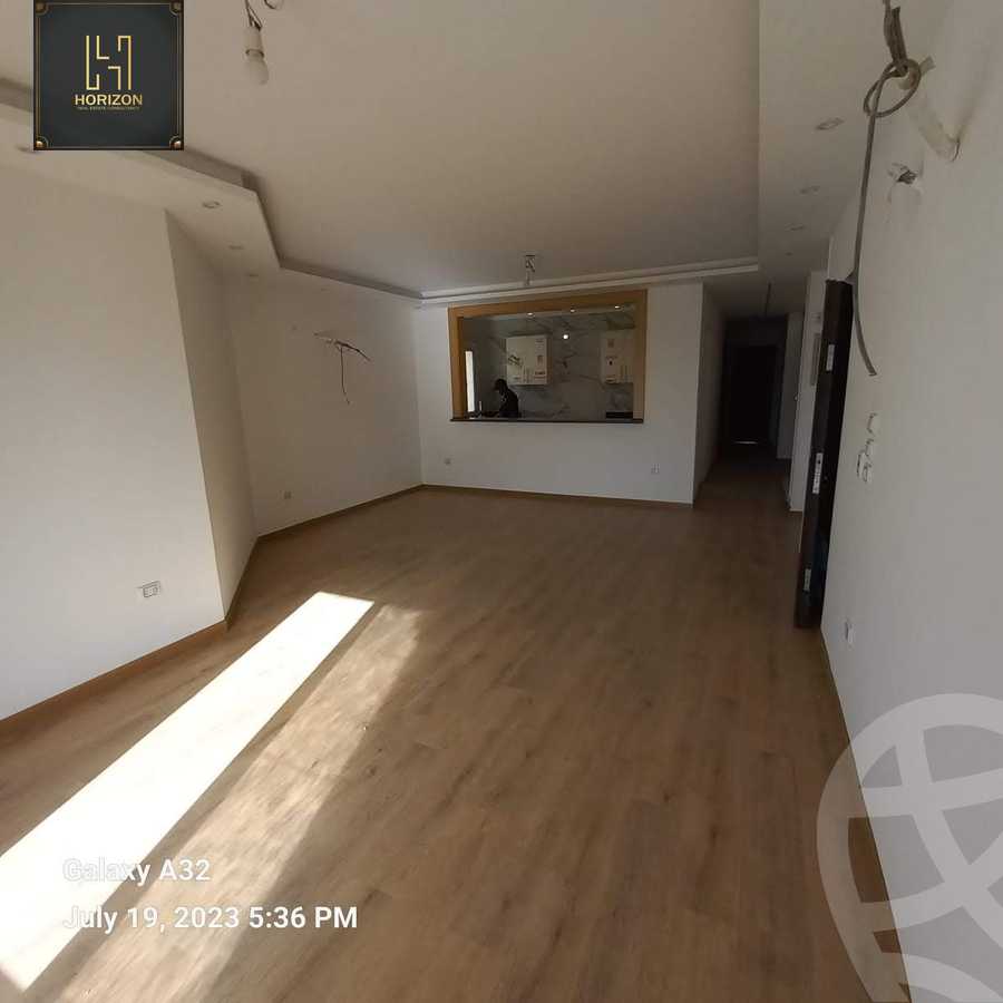https://aqarmap.com.eg/en/listing/4175370-for-rent-cairo-new-cairo-compounds-mountain-view-hyde-park