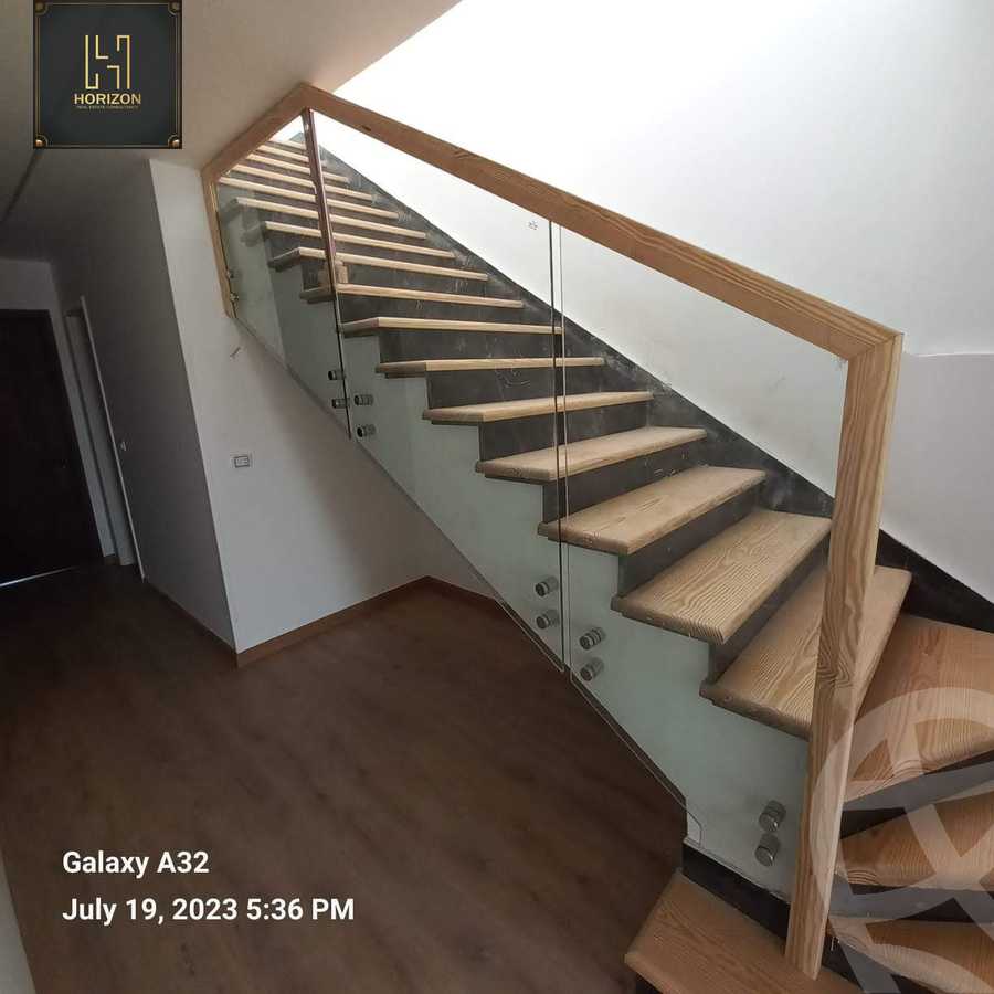 https://aqarmap.com.eg/en/listing/4175370-for-rent-cairo-new-cairo-compounds-mountain-view-hyde-park