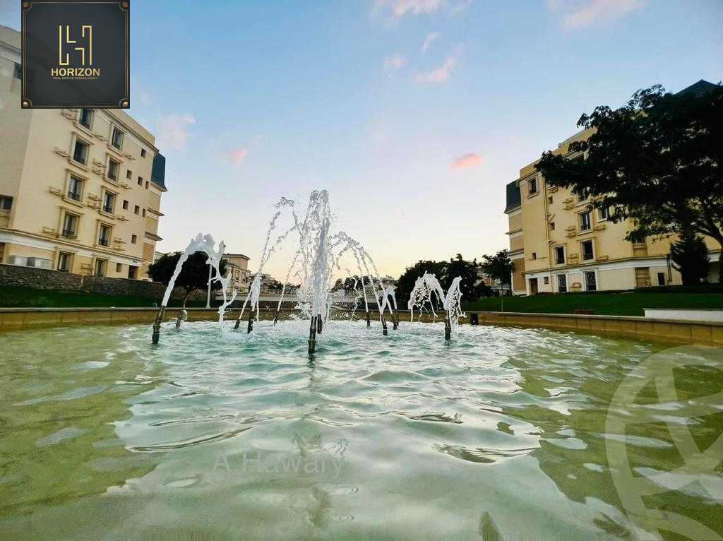 https://aqarmap.com.eg/en/listing/4176069-for-sale-cairo-new-cairo-compounds-mountain-view-hyde-park