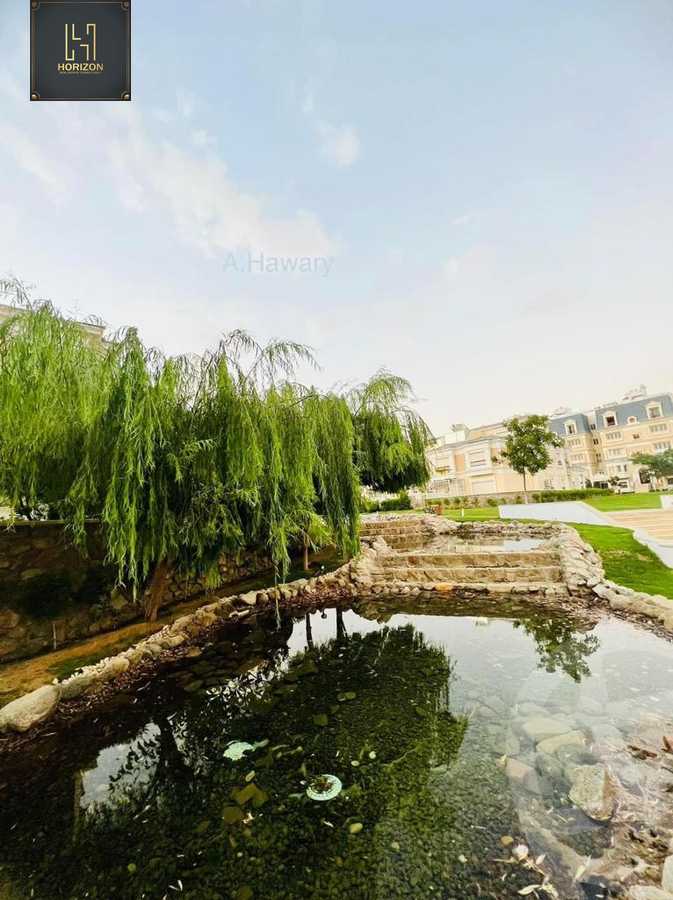 https://aqarmap.com.eg/en/listing/4176069-for-sale-cairo-new-cairo-compounds-mountain-view-hyde-park