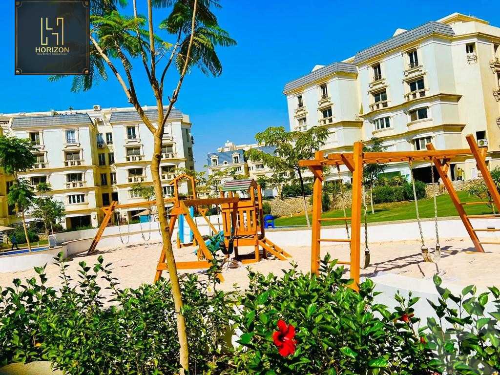 https://aqarmap.com.eg/en/listing/4176069-for-sale-cairo-new-cairo-compounds-mountain-view-hyde-park
