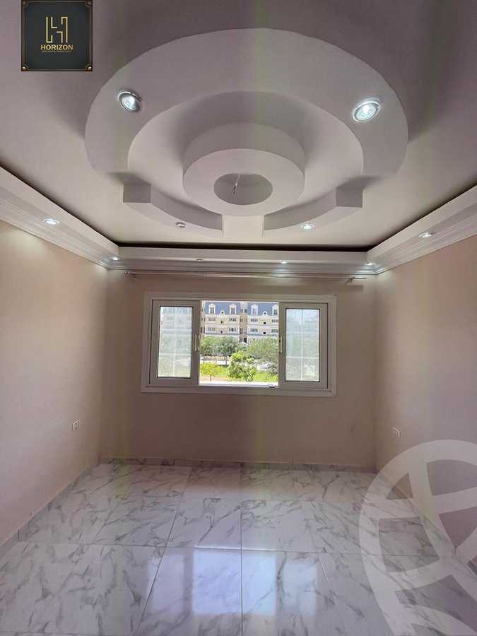 https://aqarmap.com.eg/en/listing/4177326-for-rent-cairo-new-cairo-compounds-mountain-view-hyde-park