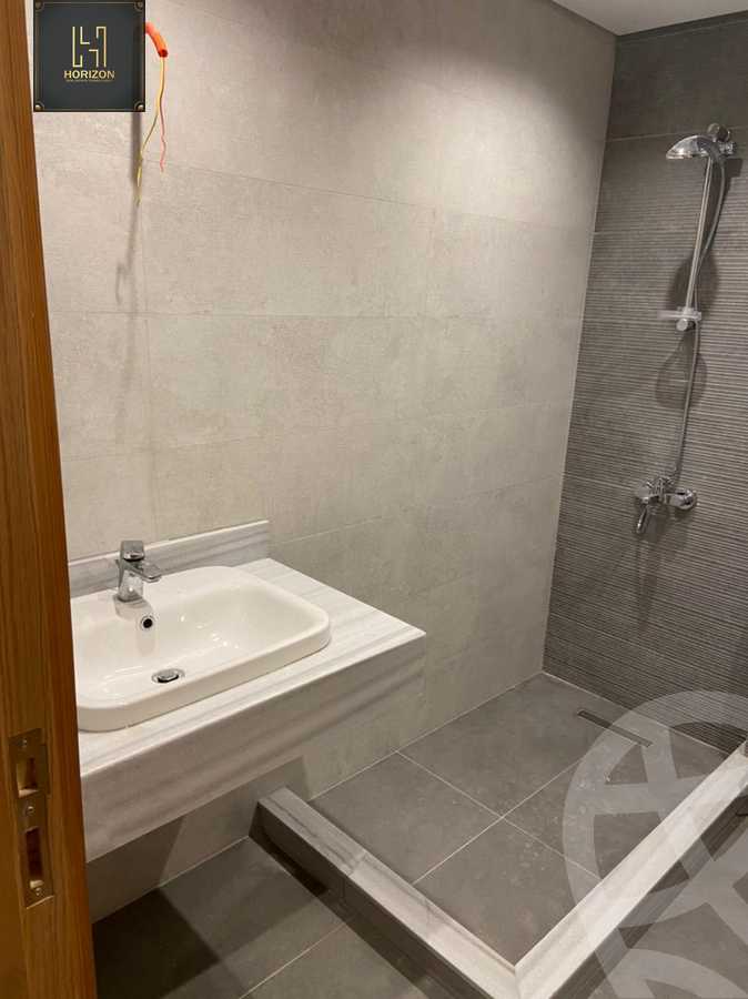 https://aqarmap.com.eg/en/listing/4195695-for-rent-cairo-new-cairo-compounds-lakeview-residence