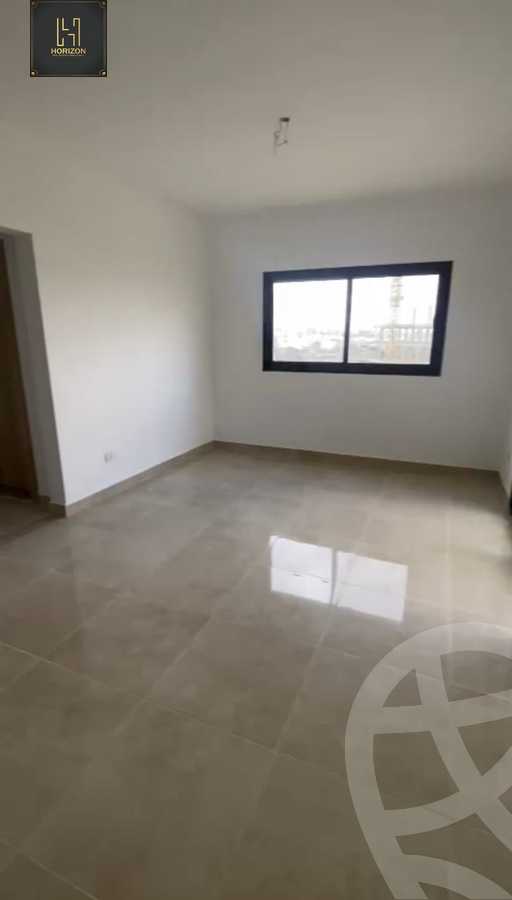 https://aqarmap.com.eg/ar/listing/4202714-for-rent-cairo-new-cairo-compounds-fifth-square