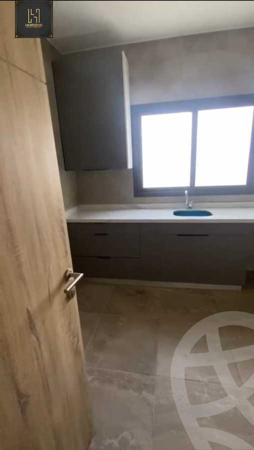https://aqarmap.com.eg/ar/listing/4202714-for-rent-cairo-new-cairo-compounds-fifth-square