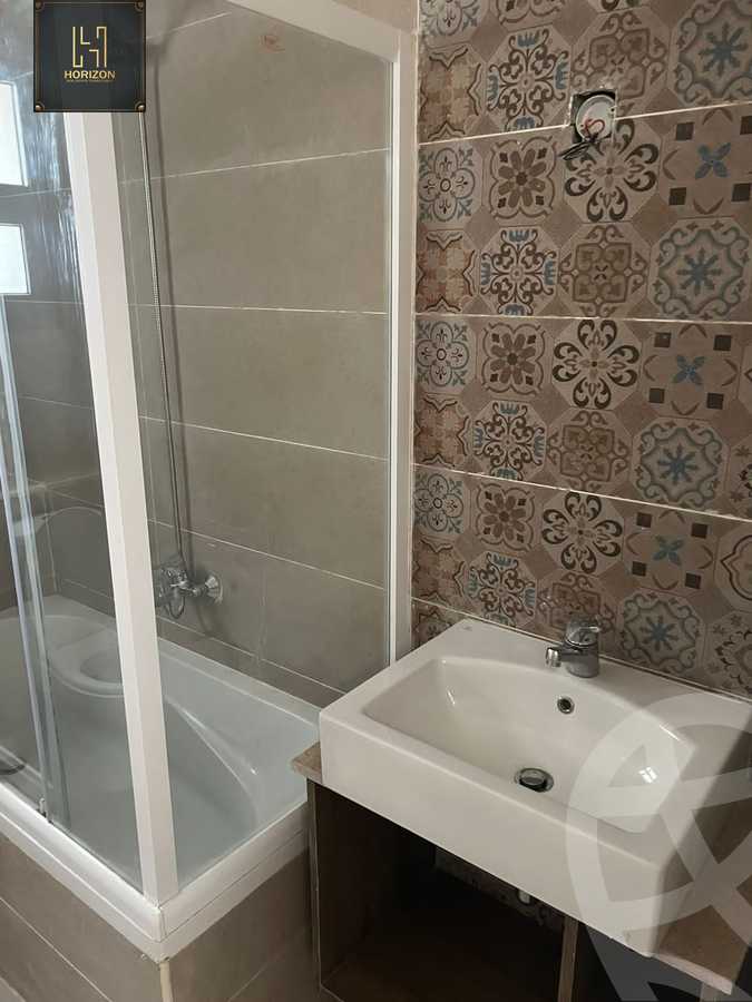 https://aqarmap.com.eg/en/listing/4204424-for-rent-cairo-new-cairo-compounds-fifth-square