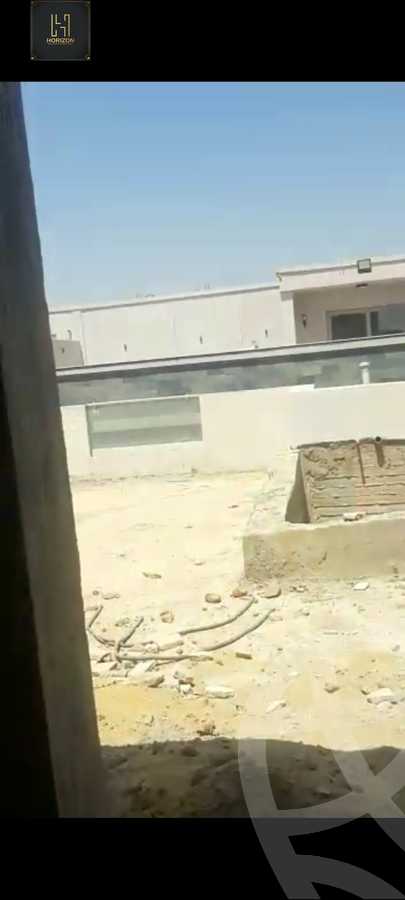 https://aqarmap.com.eg/en/listing/4210710-for-sale-cairo-new-cairo-compounds-galleria-moon-valley