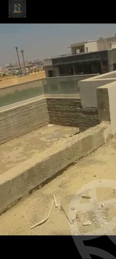 https://aqarmap.com.eg/en/listing/4210710-for-sale-cairo-new-cairo-compounds-galleria-moon-valley