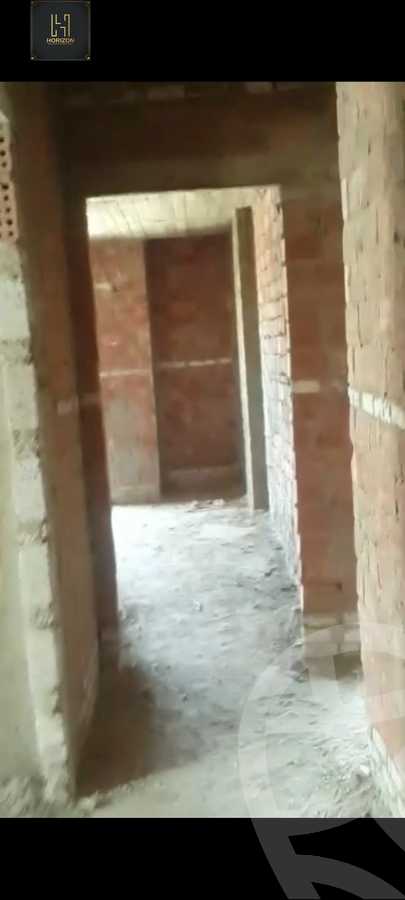 https://aqarmap.com.eg/en/listing/4210710-for-sale-cairo-new-cairo-compounds-galleria-moon-valley