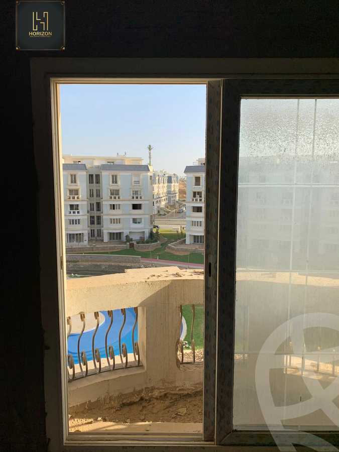 https://aqarmap.com.eg/en/listing/4229712-for-sale-cairo-new-cairo-compounds-mountain-view-hyde-park