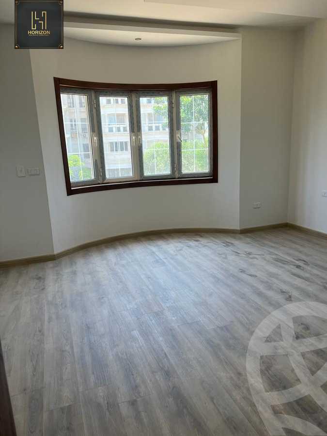 https://aqarmap.com.eg/en/listing/4233110-for-rent-cairo-new-cairo-compounds-mountain-view-hyde-park