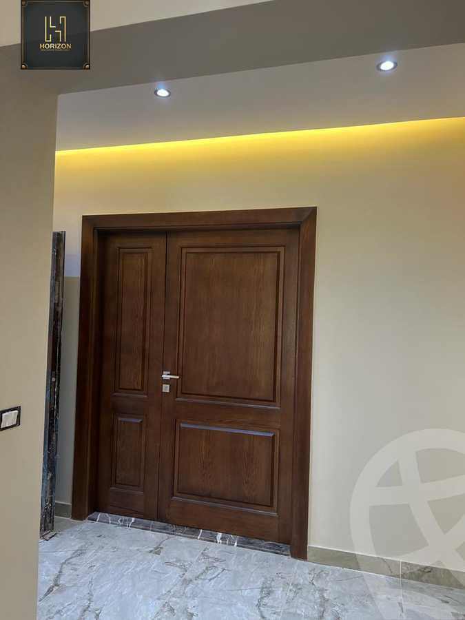 https://aqarmap.com.eg/en/listing/4233110-for-rent-cairo-new-cairo-compounds-mountain-view-hyde-park
