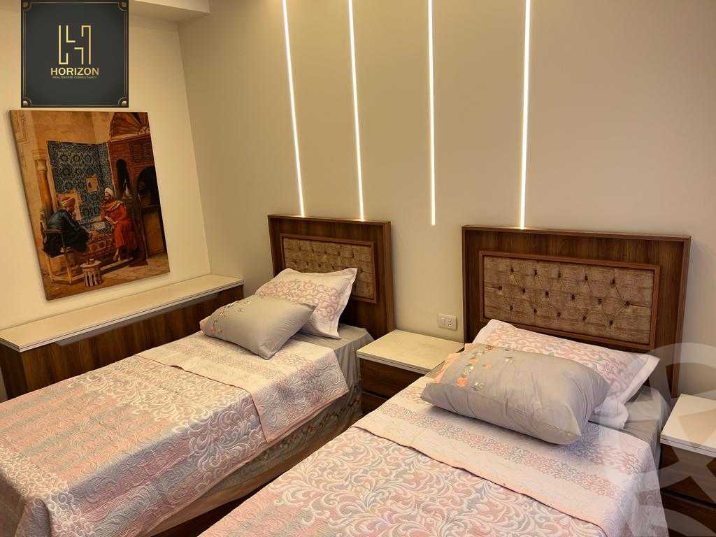 https://aqarmap.com.eg/en/listing/4234048-for-rent-cairo-new-cairo-compounds-lakeview-residence
