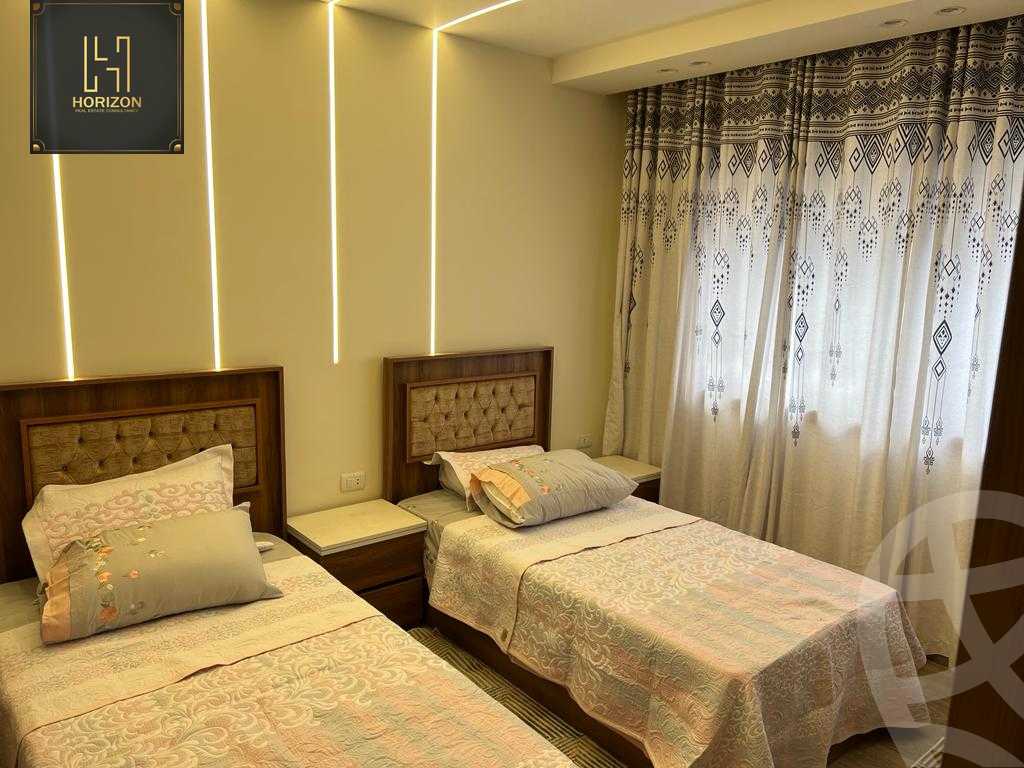 https://aqarmap.com.eg/en/listing/4234048-for-rent-cairo-new-cairo-compounds-lakeview-residence