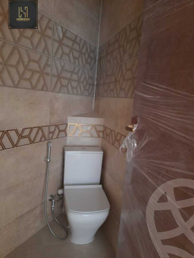 https://aqarmap.com.eg/en/listing/4258893-for-rent-cairo-new-cairo-compounds-mountain-view-hyde-park
