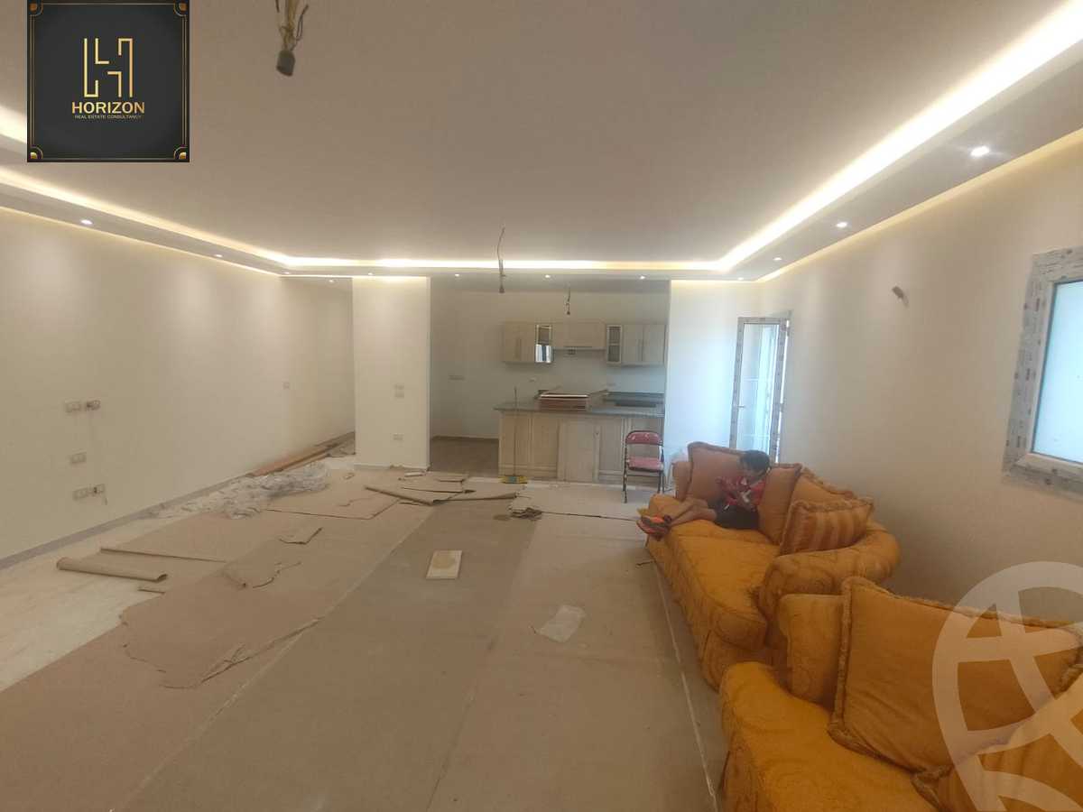 https://aqarmap.com.eg/en/listing/4258893-for-rent-cairo-new-cairo-compounds-mountain-view-hyde-park