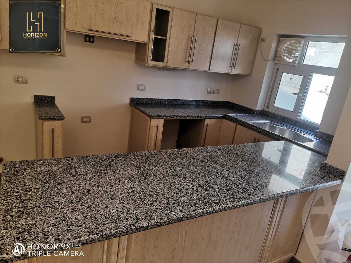https://aqarmap.com.eg/en/listing/4258893-for-rent-cairo-new-cairo-compounds-mountain-view-hyde-park