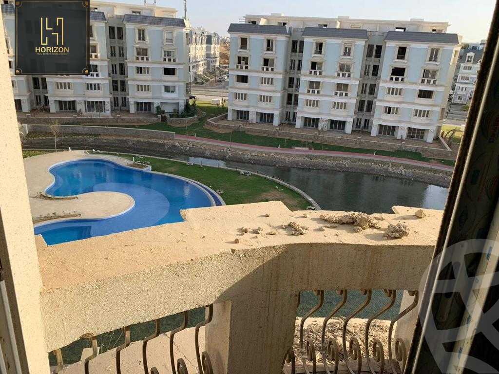 https://aqarmap.com.eg/en/listing/4261980-for-sale-cairo-new-cairo-compounds-mountain-view-hyde-park