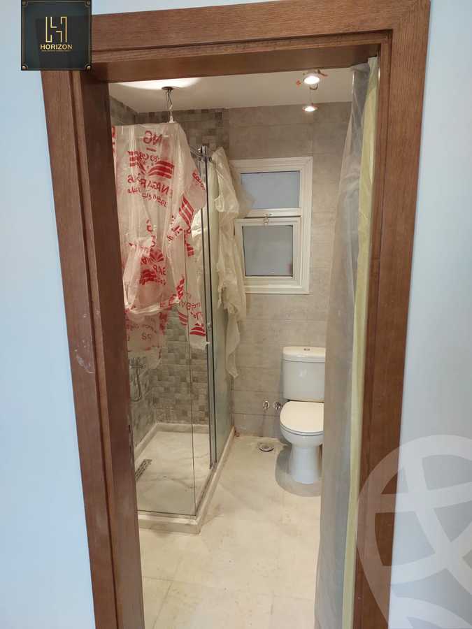 https://aqarmap.com.eg/en/listing/4274203-for-sale-cairo-new-cairo-compounds-mountain-view-hyde-park