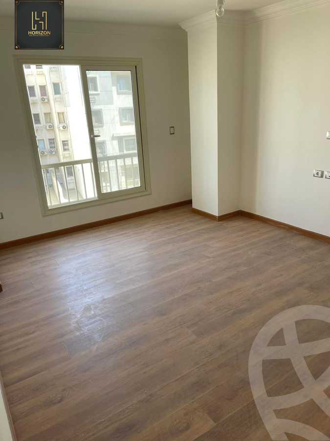 https://aqarmap.com.eg/ar/listing/4282154-for-sale-cairo-new-cairo-compounds-jyd