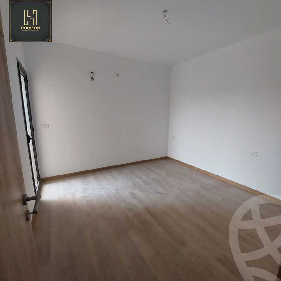 https://aqarmap.com.eg/ar/listing/4282686-for-rent-cairo-new-cairo-compounds-fifth-square