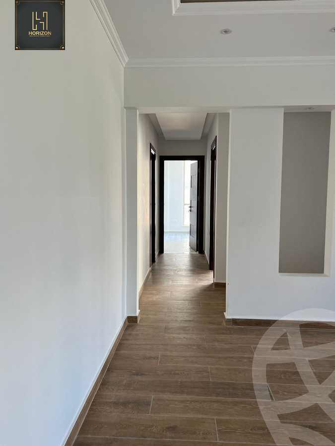 https://aqarmap.com.eg/en/listing/4290919-for-rent-cairo-new-cairo-compounds-galleria-moon-valley