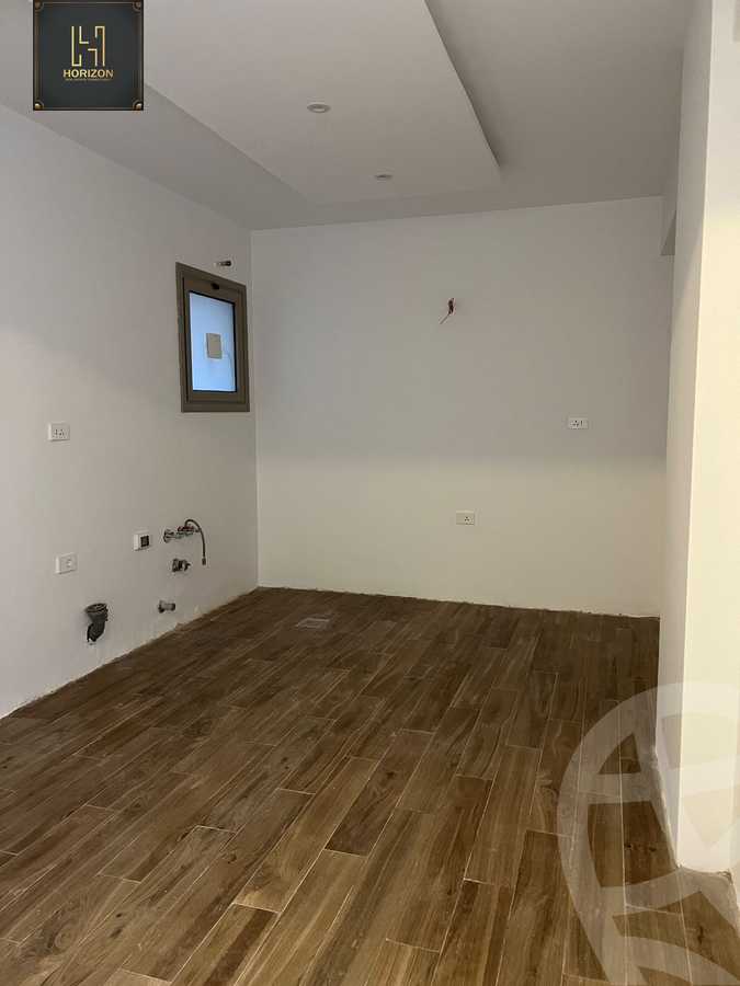 https://aqarmap.com.eg/en/listing/4290919-for-rent-cairo-new-cairo-compounds-galleria-moon-valley