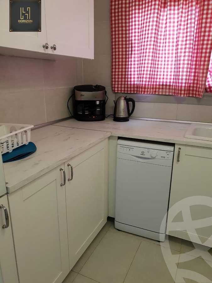https://aqarmap.com.eg/ar/listing/4291243-for-sale-cairo-new-cairo-compounds-kmbwnd-fyldj-jyt-blm-hylz