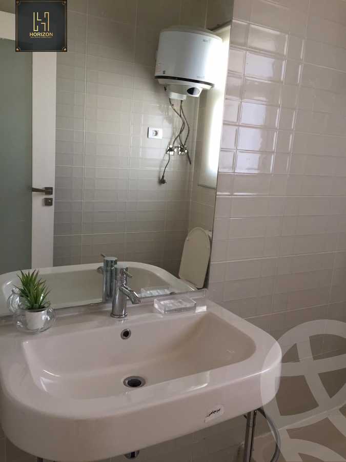 https://aqarmap.com.eg/ar/listing/4299209-for-rent-cairo-new-cairo-compounds-kmbwnd-fyldj-jyt-blm-hylz
