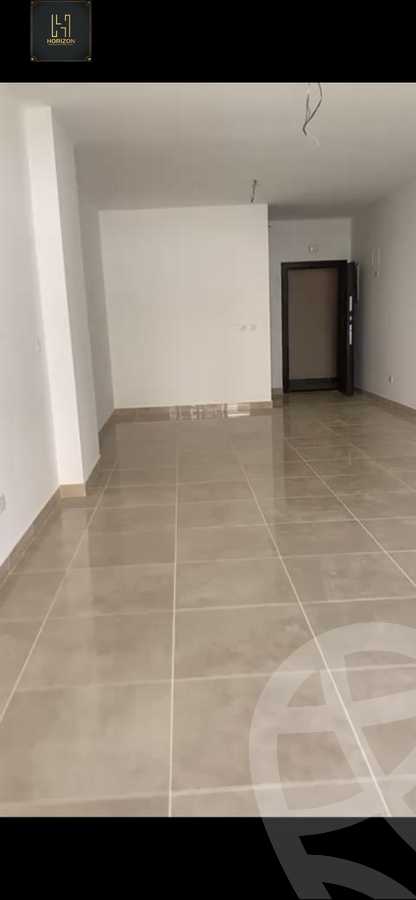 https://aqarmap.com.eg/ar/listing/4301316-for-rent-cairo-new-cairo-compounds-fifth-square
