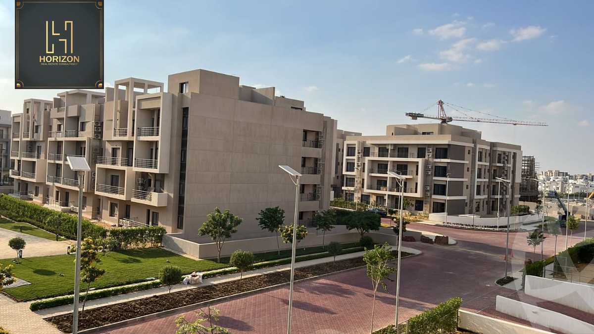 https://aqarmap.com.eg/en/listing/4314103-for-sale-cairo-new-cairo-compounds-fifth-square