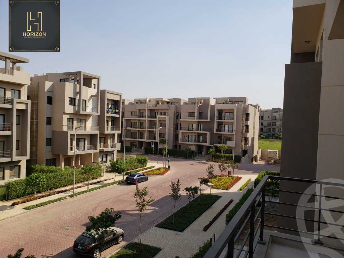 https://aqarmap.com.eg/en/listing/4314103-for-sale-cairo-new-cairo-compounds-fifth-square