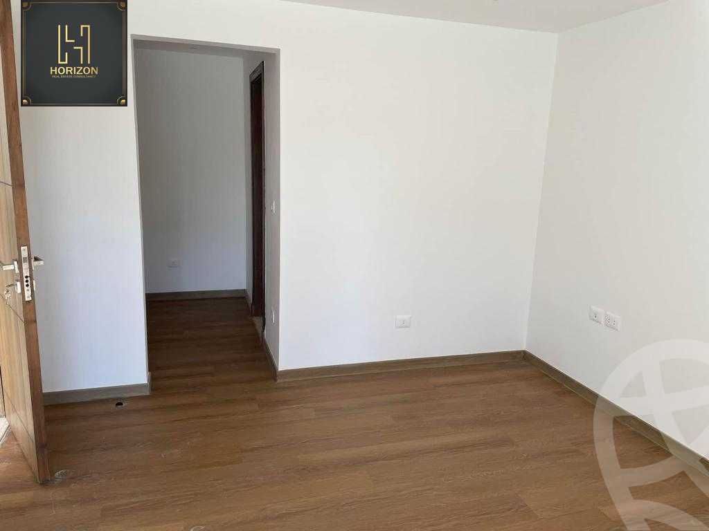 https://aqarmap.com.eg/ar/listing/4317096-for-sale-cairo-new-cairo-compounds-fifth-square