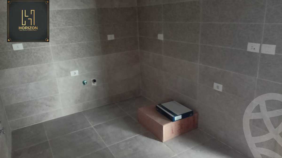 https://aqarmap.com.eg/en/listing/4333909-for-sale-cairo-new-cairo-compounds-fifth-square