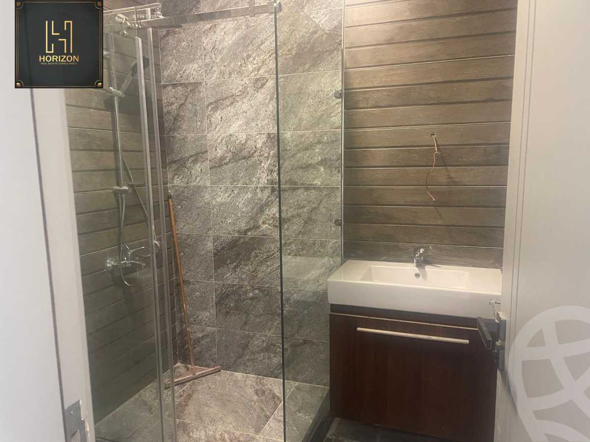 https://aqarmap.com.eg/ar/listing/4348109-for-rent-cairo-new-cairo-compounds-kmbwnd-sky-kwndwz-swdyk-villette