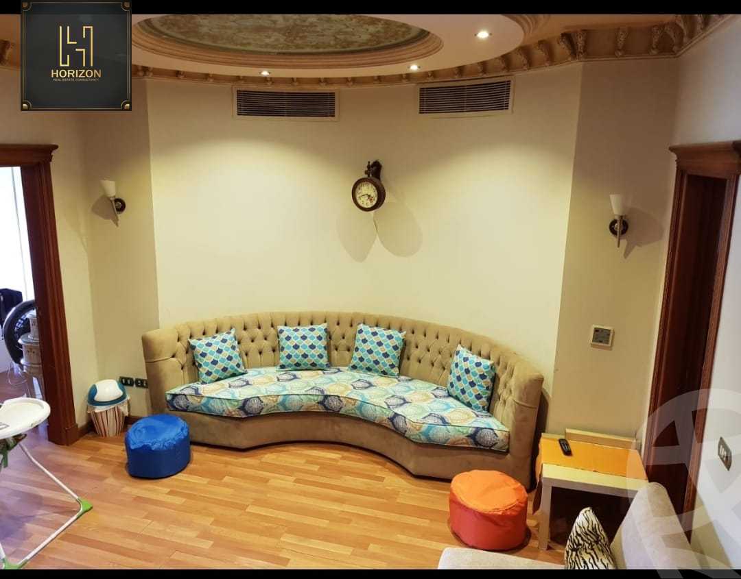 https://aqarmap.com.eg/en/listing/4358820-for-sale-cairo-new-cairo-compounds-moon-valley