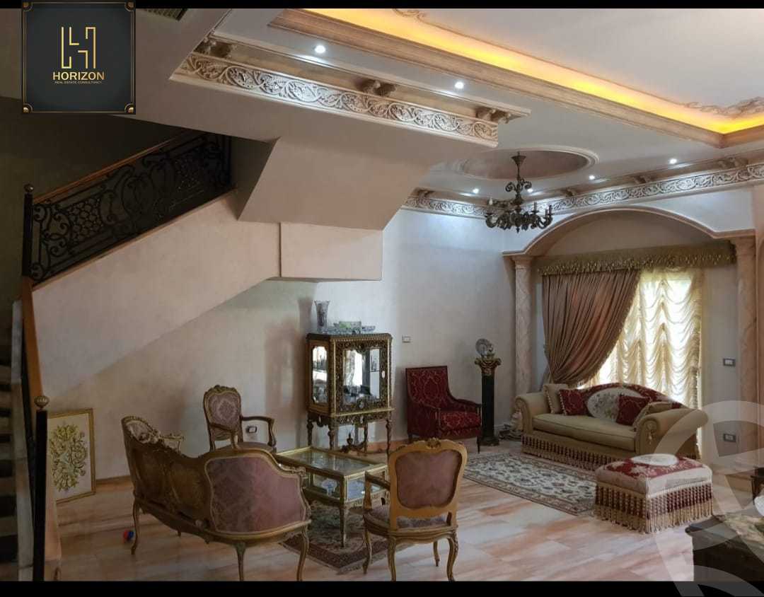https://aqarmap.com.eg/en/listing/4358820-for-sale-cairo-new-cairo-compounds-moon-valley