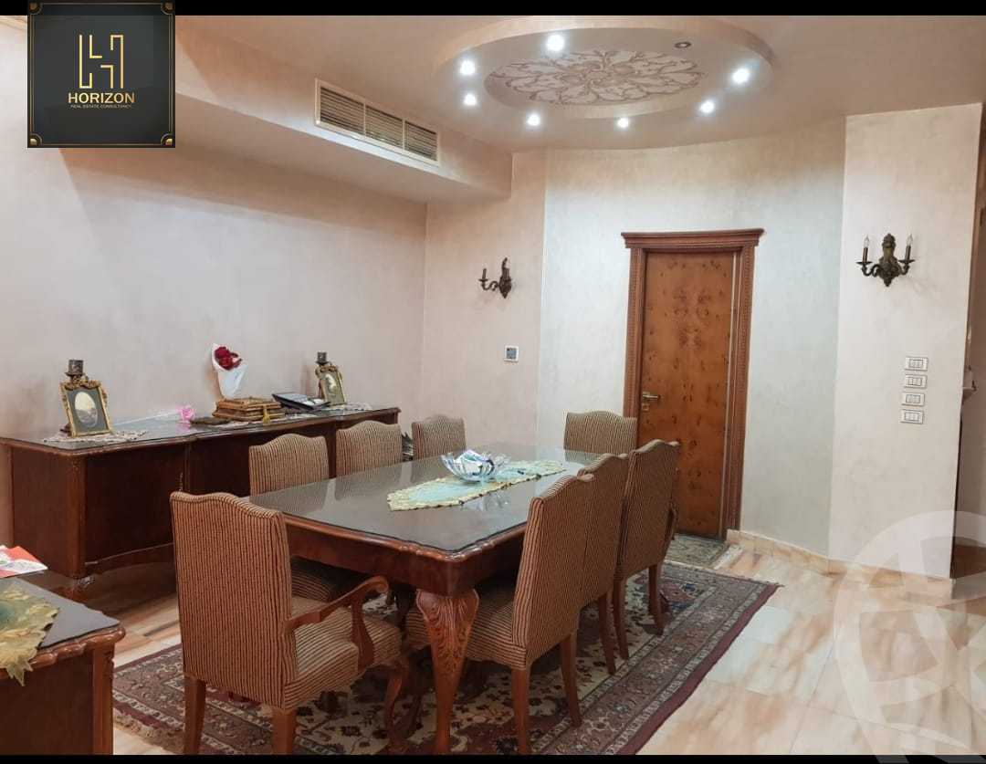 https://aqarmap.com.eg/en/listing/4358820-for-sale-cairo-new-cairo-compounds-moon-valley