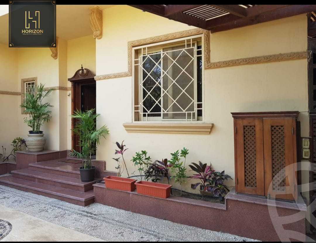 https://aqarmap.com.eg/en/listing/4358820-for-sale-cairo-new-cairo-compounds-moon-valley