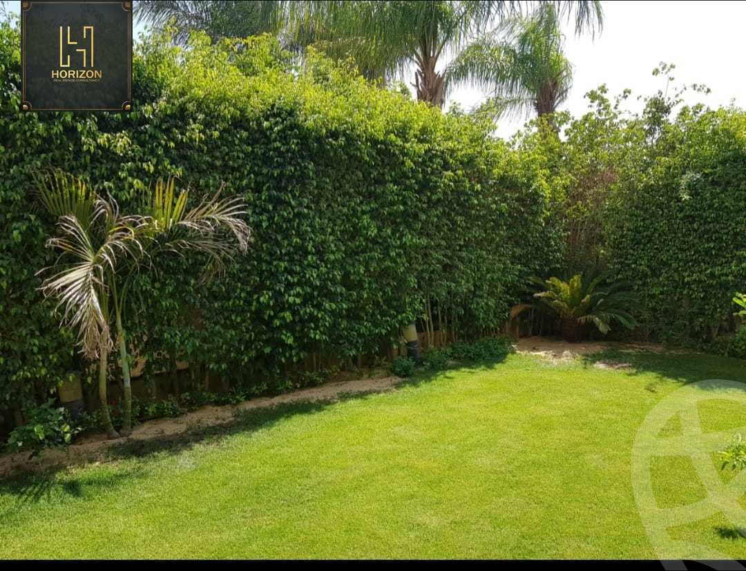 https://aqarmap.com.eg/en/listing/4358820-for-sale-cairo-new-cairo-compounds-moon-valley