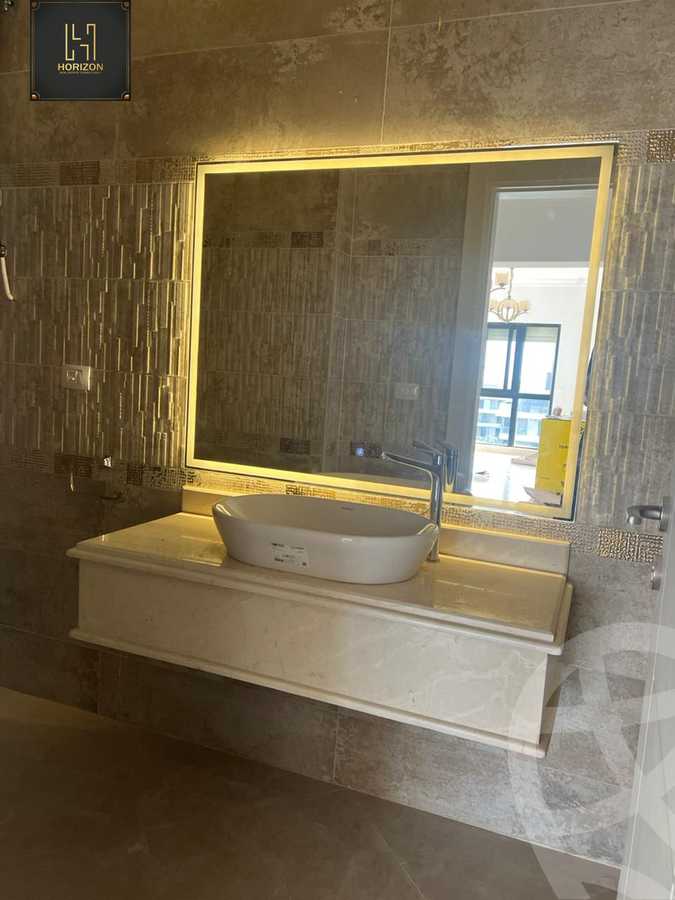 https://aqarmap.com.eg/ar/listing/4368170-for-rent-cairo-new-cairo-compounds-kmbwnd-sky-kwndwz-swdyk-villette