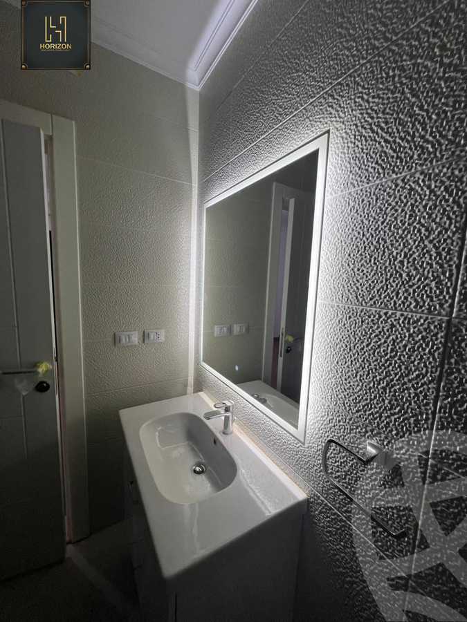 https://aqarmap.com.eg/ar/listing/4368170-for-rent-cairo-new-cairo-compounds-kmbwnd-sky-kwndwz-swdyk-villette