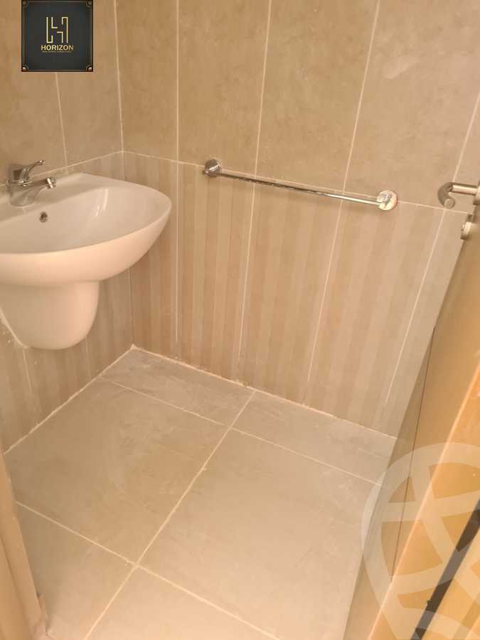 https://aqarmap.com.eg/ar/listing/4374998-for-rent-cairo-new-cairo-compounds-fifth-square